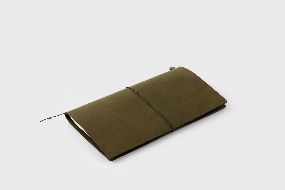 モス限定 TRAVELER'S notebook OLIVE レギュラーサイズ Traveler's Notebook [Olive] | BindleStore.