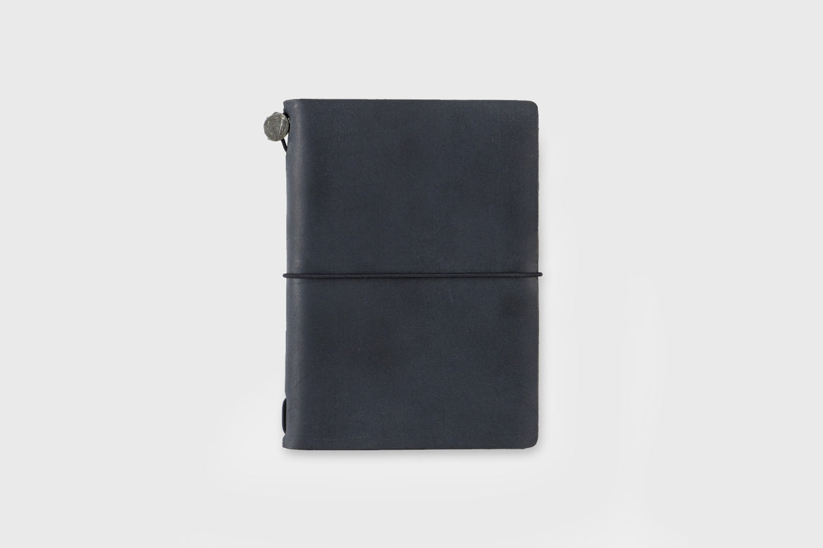 Traveler's Notebook Passport Size [Black]