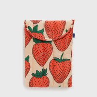 13/14" Puffy Laptop Sleeve [Strawberry] Bags & Wallets [Accessories] BAGGU    Deadstock General Store, Manchester