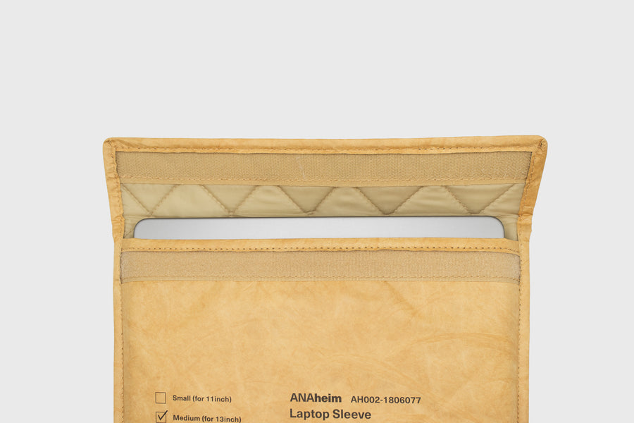 ANAheim TYVEK Laptop Sleeve – Jiffy Bag – Craft Brown – BindleStore. (Deadstock General Store, Manchester)
