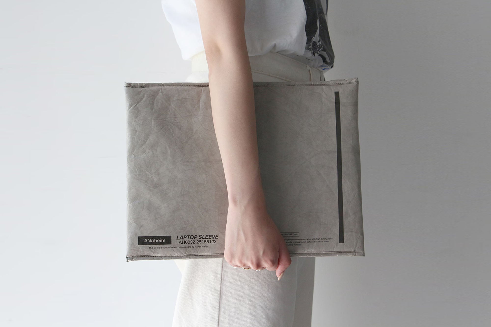 ANAheim - 13" TYVEK® Laptop Sleeve [Grey] - BindleStore.