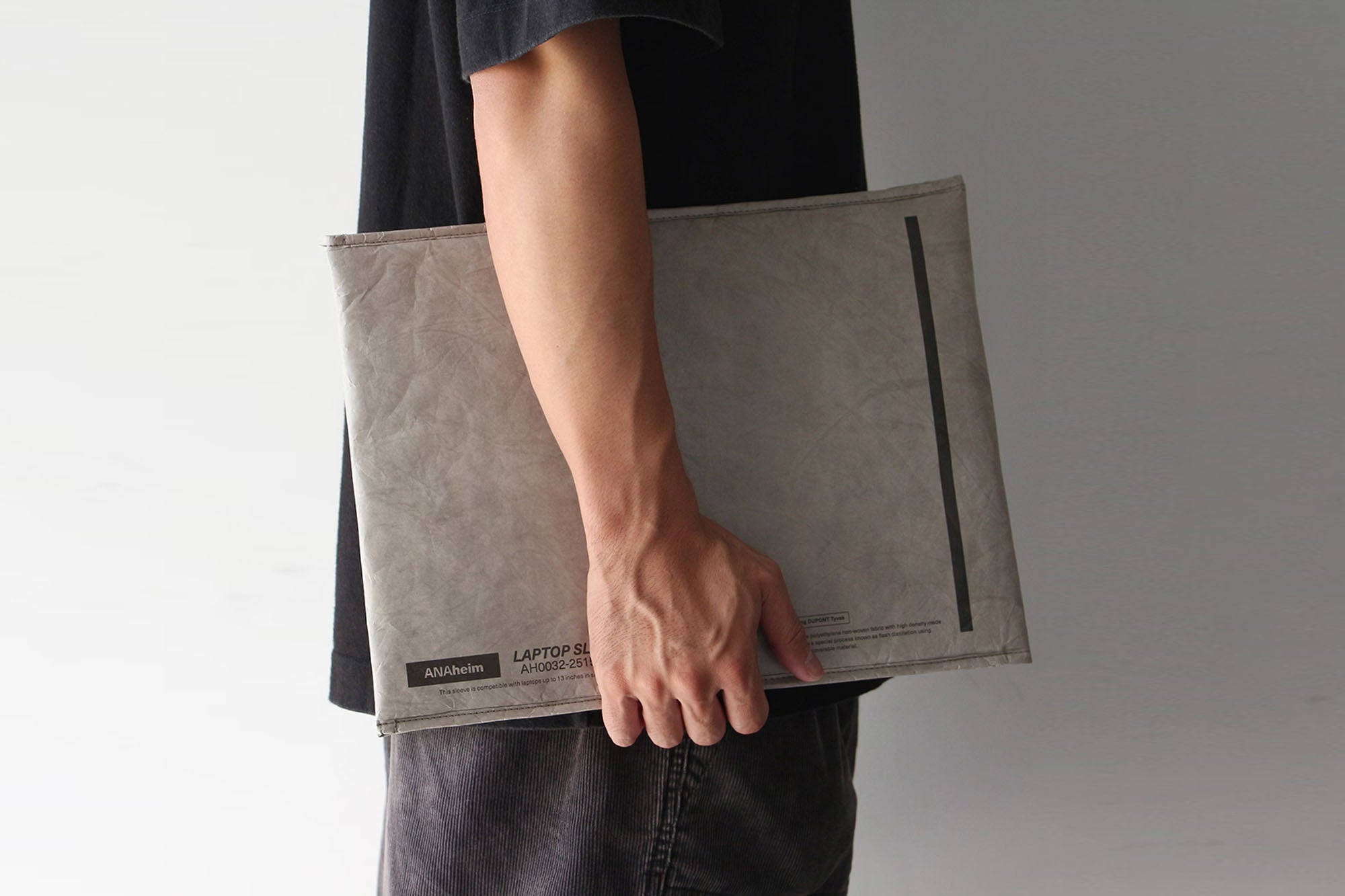 ANAheim - 13" TYVEK® Laptop Sleeve [Grey] - BindleStore.