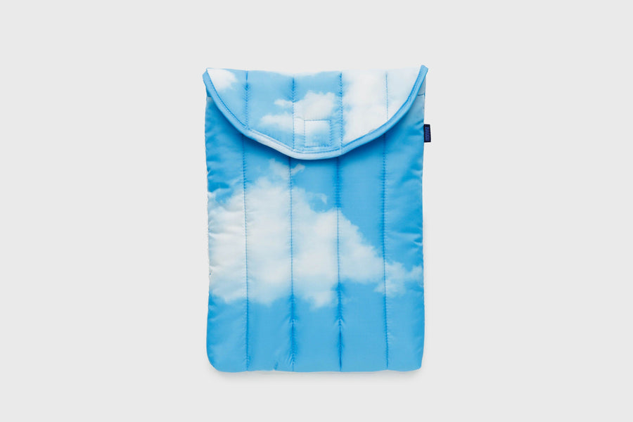 BAGGU Puffy Sleeve for 13 or 14 inch laptops – Clouds – BindleStore. (Deadstock General Store, Manchester)