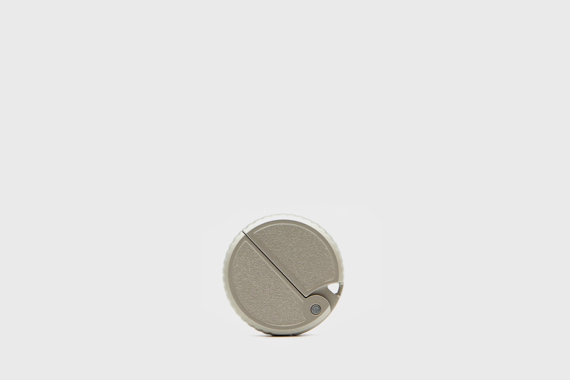 Coupe-carton Midori En Aluminium Noir - Lame Céramique 4 Coins, Aimanté, Compact