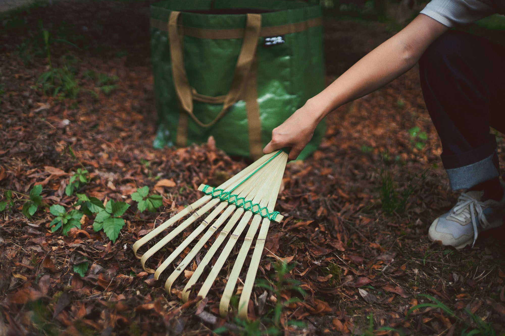 Niwaki - Bamboo Hand Rake - BindleStore.