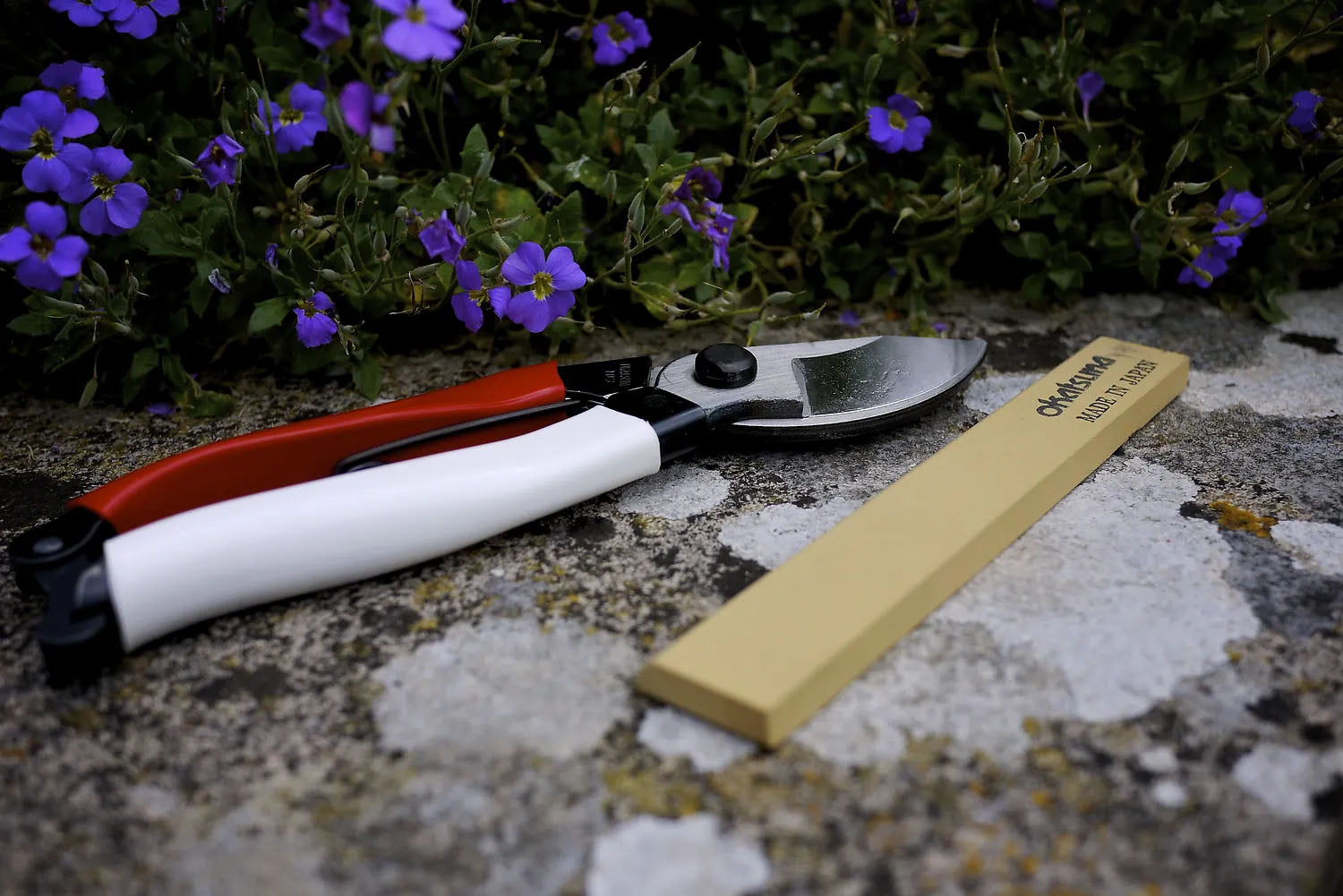 Niwaki - Okatsune Whetstone - BindleStore.