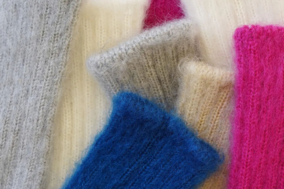 SOUKI - FEATHER Kid Mohair Socks [Grey] - BindleStore.