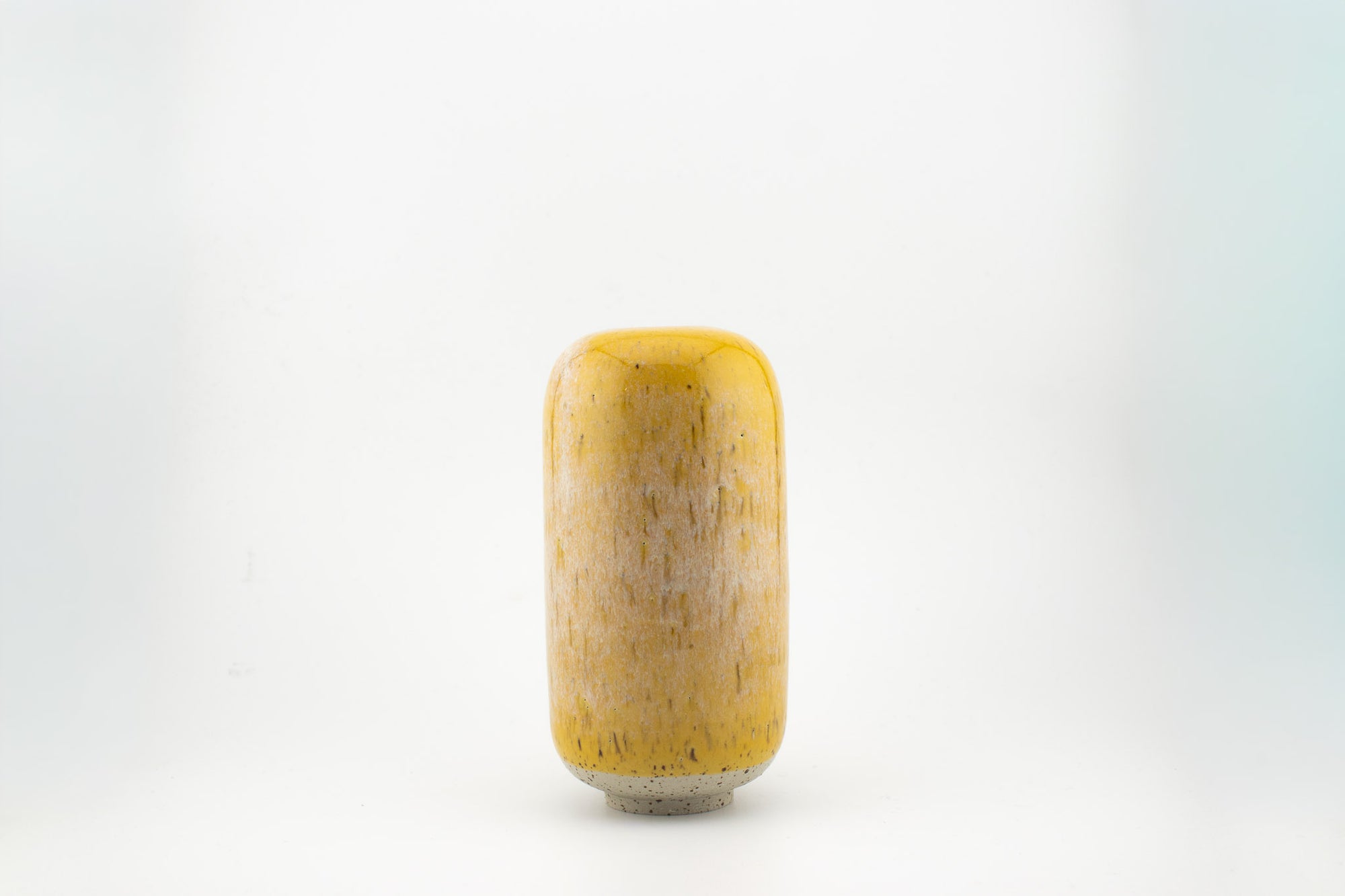 Studio Arhoj - Mini Yuki Vase - BindleStore.