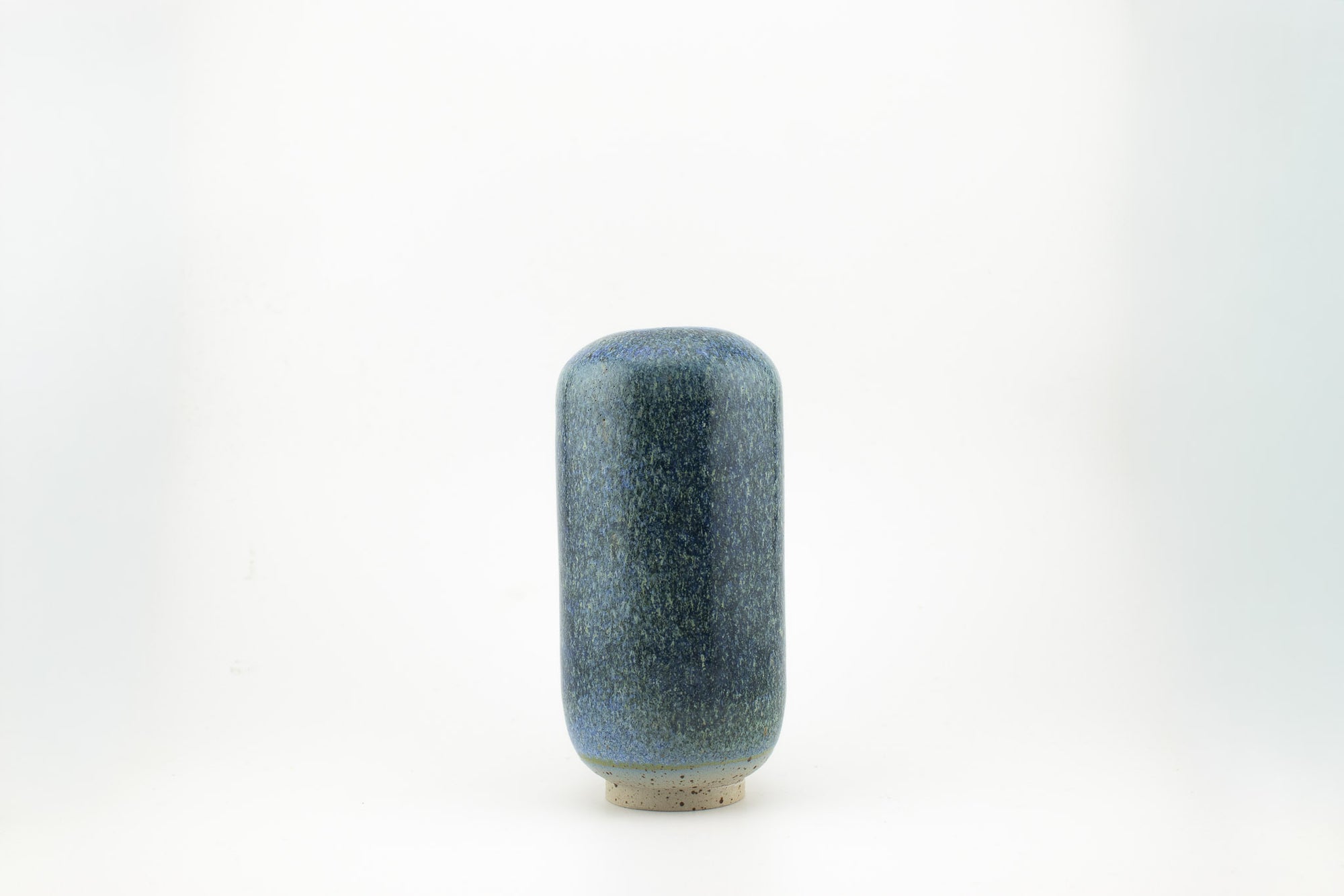 Studio Arhoj - Mini Yuki Vase - BindleStore.
