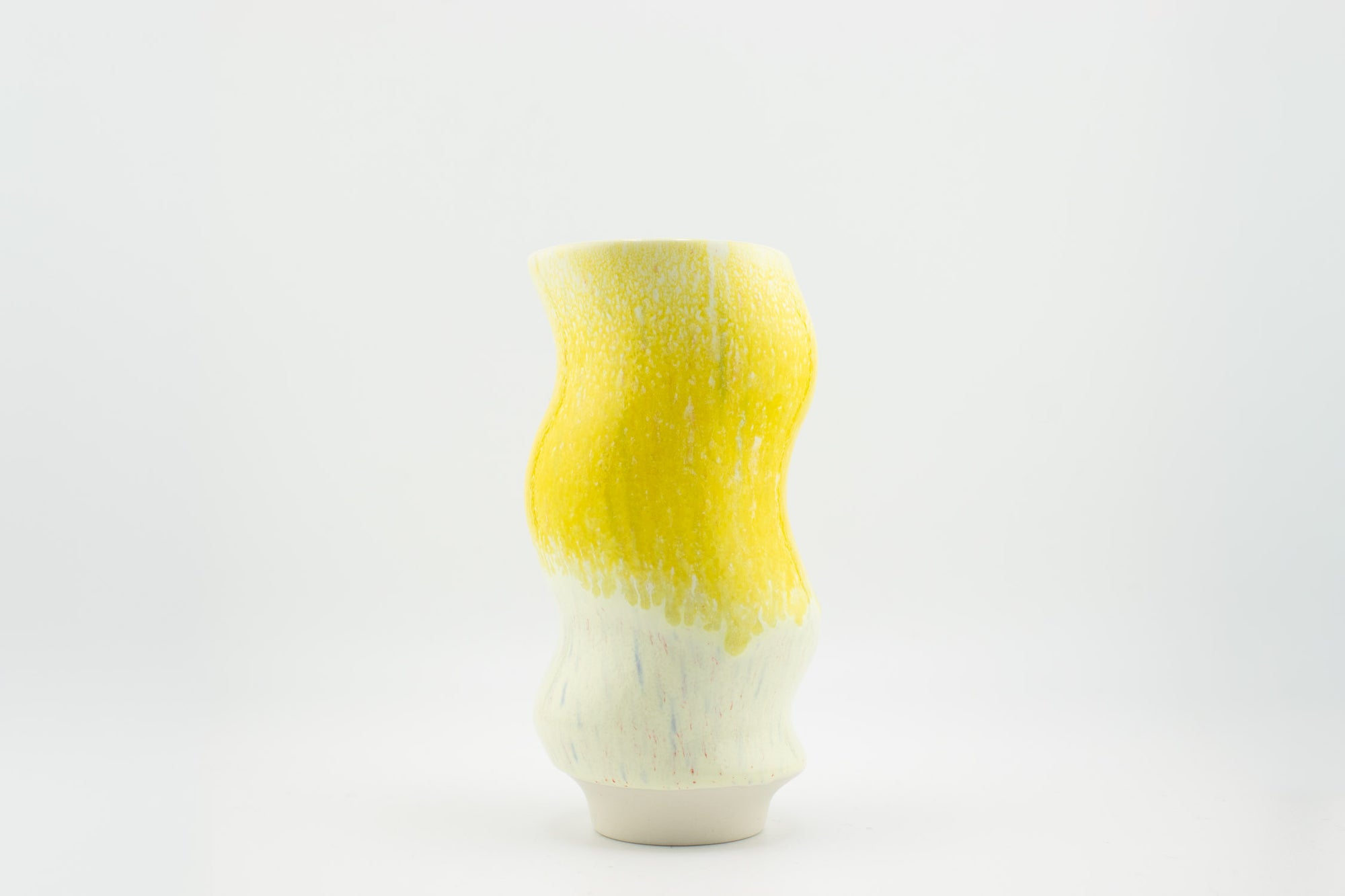 Studio Arhoj - Hana Vase Small [Wave] - BindleStore.