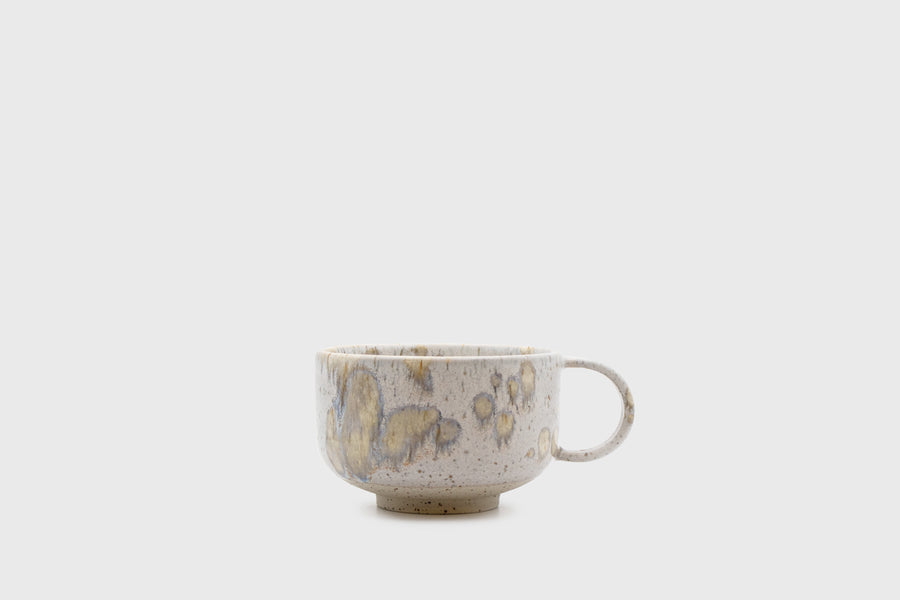 Studio Arhoj Large Ceramic Mion Mug – Beige – BindleStore. (Deadstock General Store, Manchester)