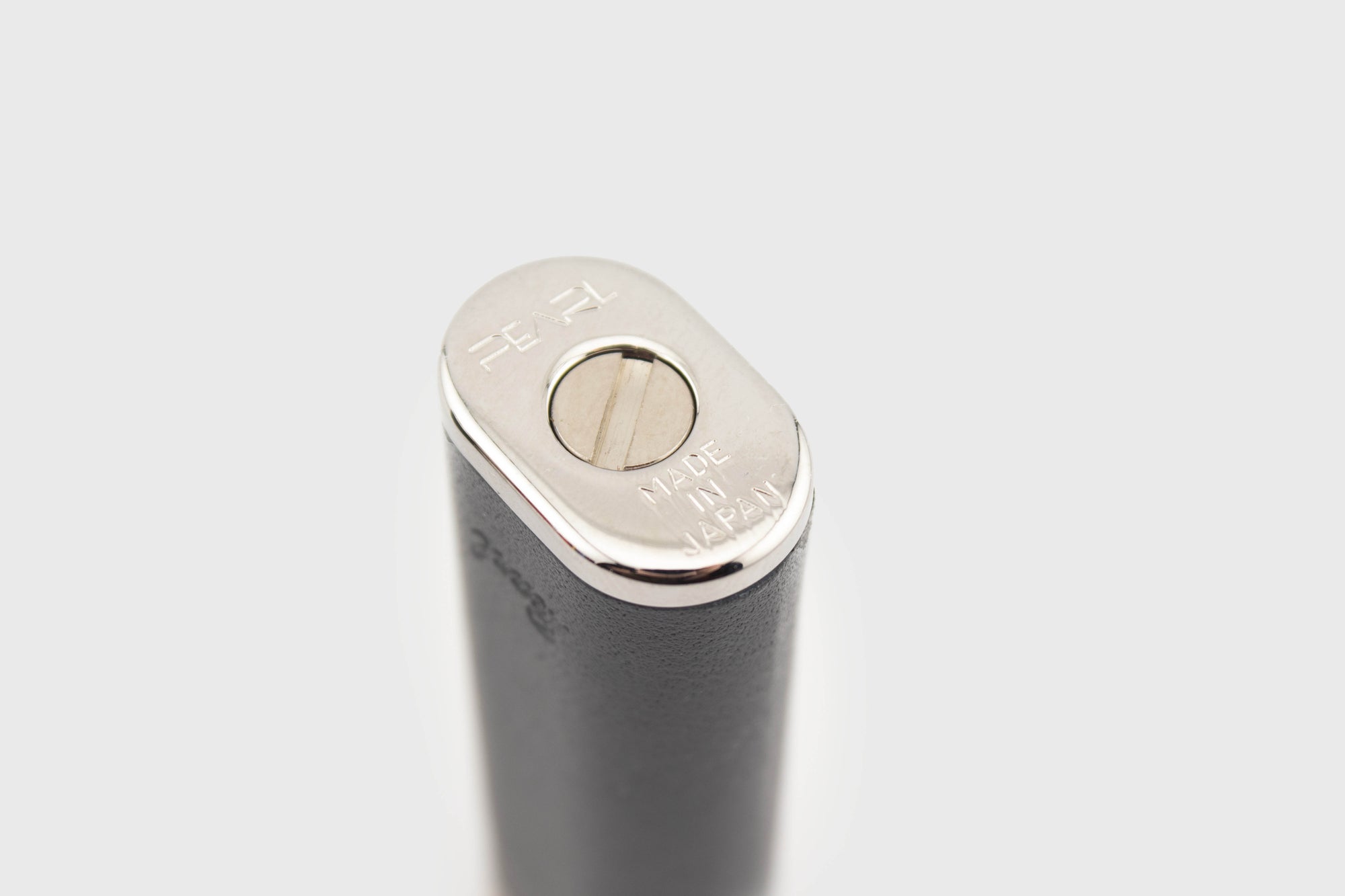 Tsubota Pearl - Quest Leather Petrol Lighter [Black Croc] - BindleStore.