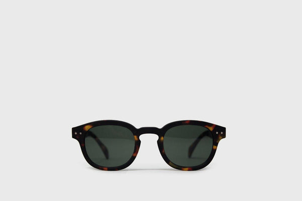 Black and white tortoise sunglasses store