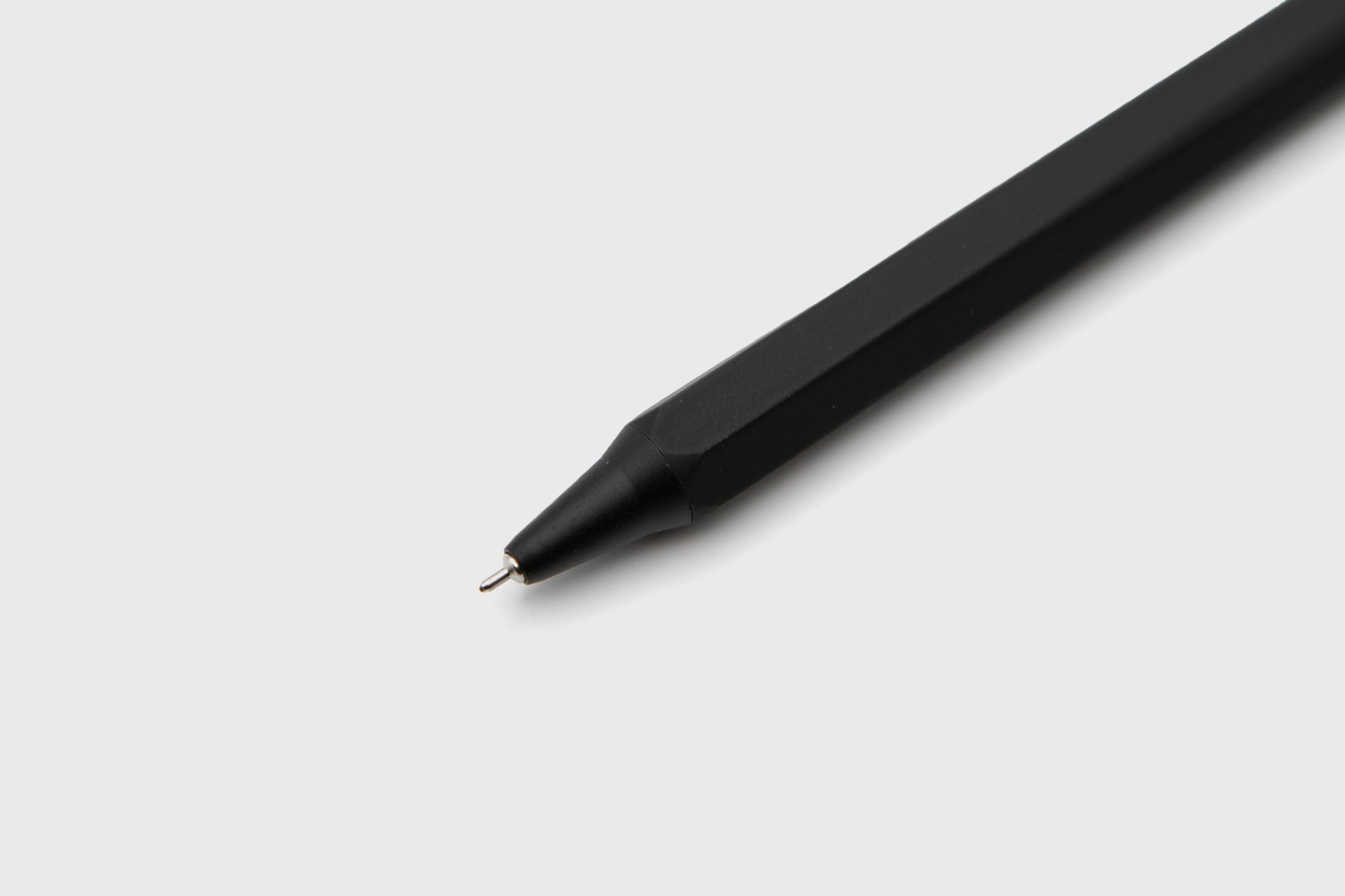 OHTO - GS02 Roller Gel Pen [Black] - BindleStore.