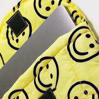 Baggu 16 inch laptop sleeve yellow happy close up - BindleStore.