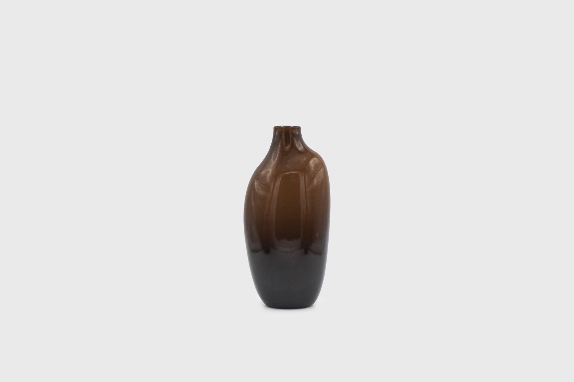 SACCO Vase [Brown] Plants &amp; Pots [Homeware] KINTO 03 [Tall]   Deadstock General Store, Manchester