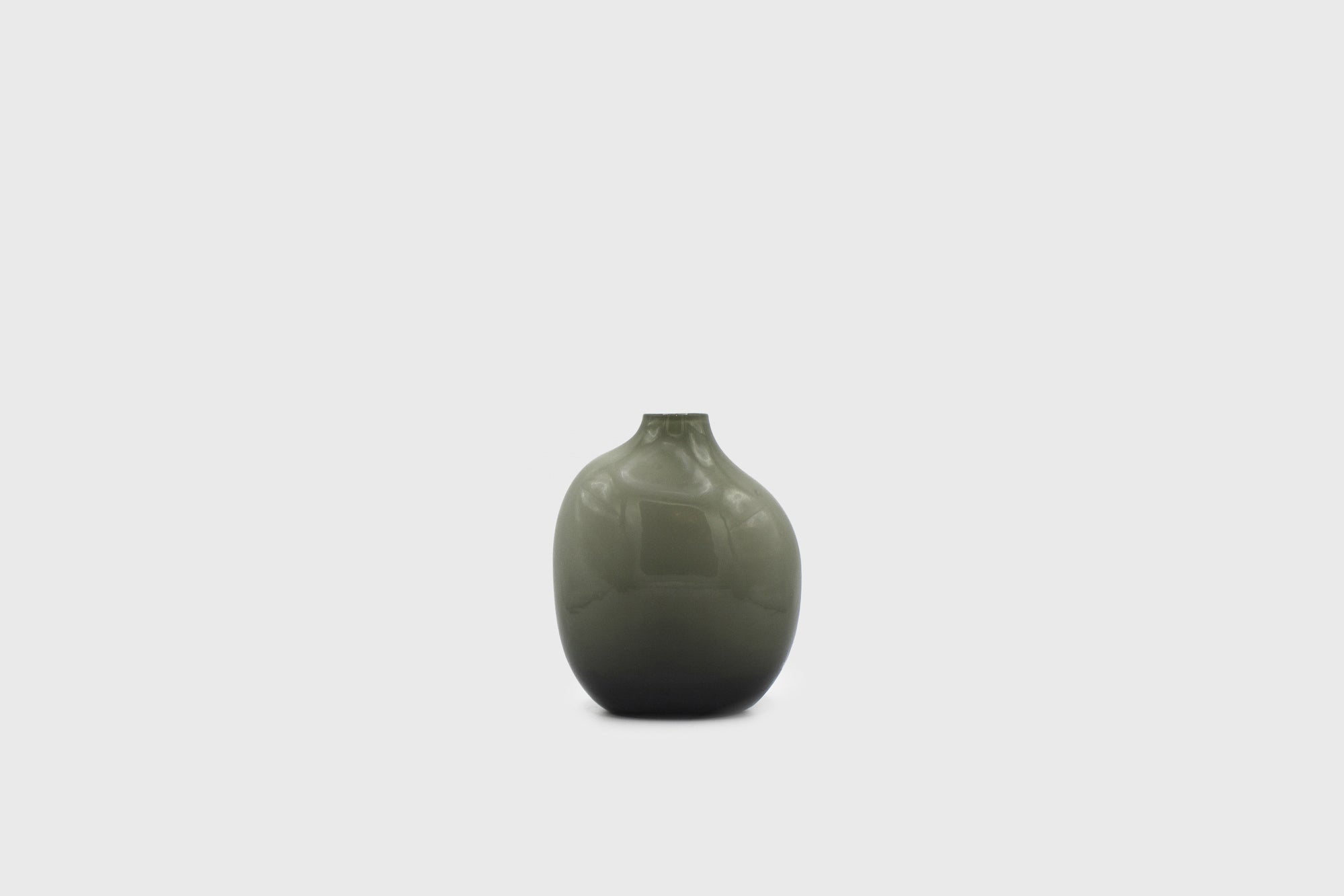 SACCO Vase [Grey] Plants &amp; Pots [Homeware] KINTO 02 [Medium]   Deadstock General Store, Manchester