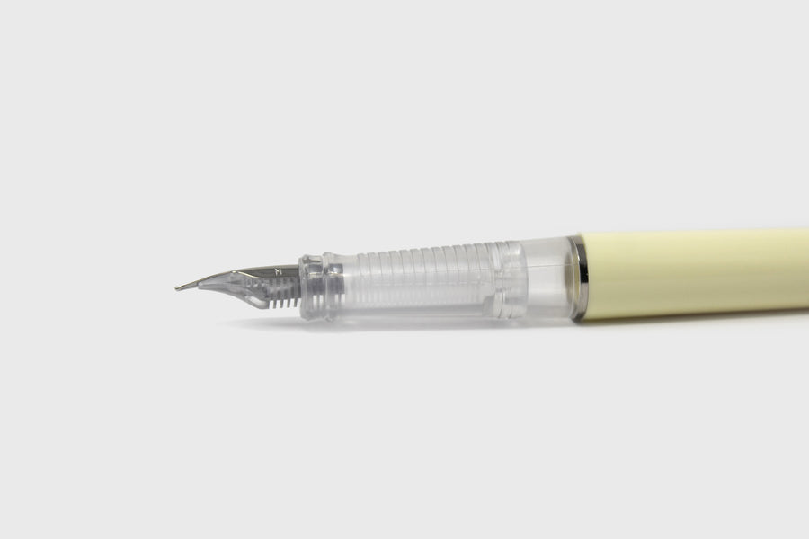 Midori MD Fountain Pen barrel close up - BindleStore.